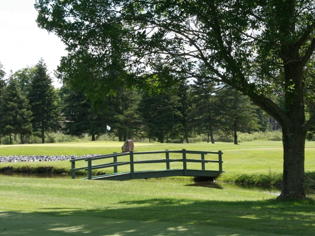 Seven Oaks Golf Club